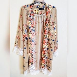Other - NWOT Gorgeous Floral Kimono Size Large Other - NWOT Gorgeous Floral Kimono Size Large